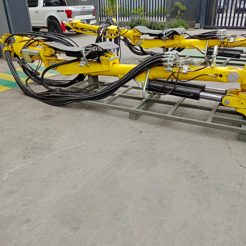 ATLAS COPCO EPIROC BRAZOS BUT28 PARA JUMBOS BOOMER 281 Y 282 - 광산 기계 : 사진 4 ATLAS COPCO EPIROC BRAZOS BUT28 PARA JUMBOS BOOMER 281 Y 282 - 광산 기계 : 사진 4