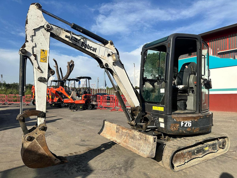 Bobcat E26 - 미니 굴삭기 : 사진 2 Bobcat E26 - 미니 굴삭기 : 사진 2