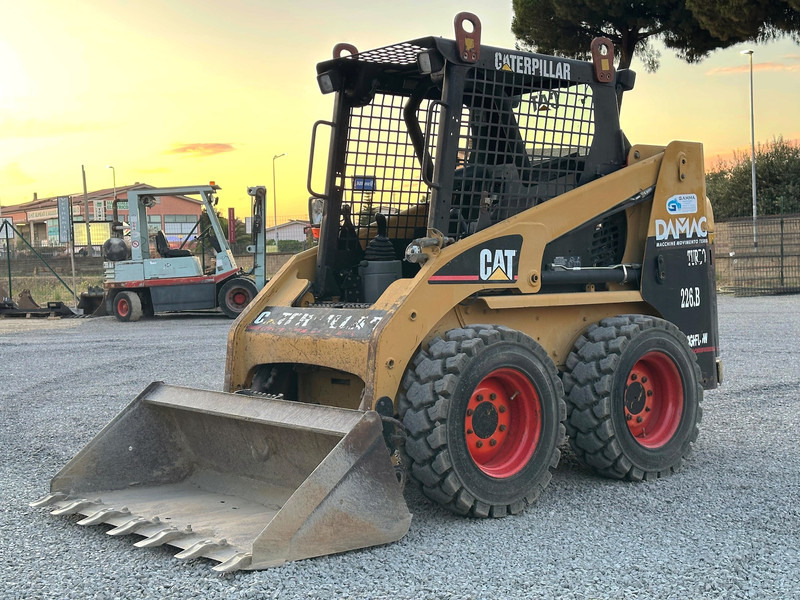 Caterpillar 226BHF - 소형 트랙 로더 : 사진 2 Caterpillar 226BHF - 소형 트랙 로더 : 사진 2