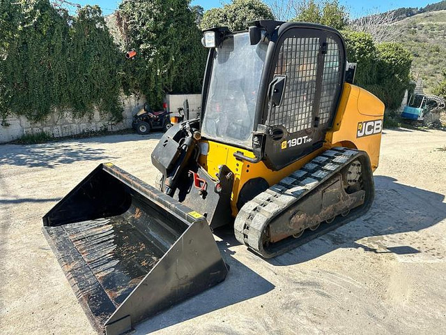 JCB 190THF - 소형 트랙 로더 : 사진 1 JCB 190THF - 소형 트랙 로더 : 사진 1
