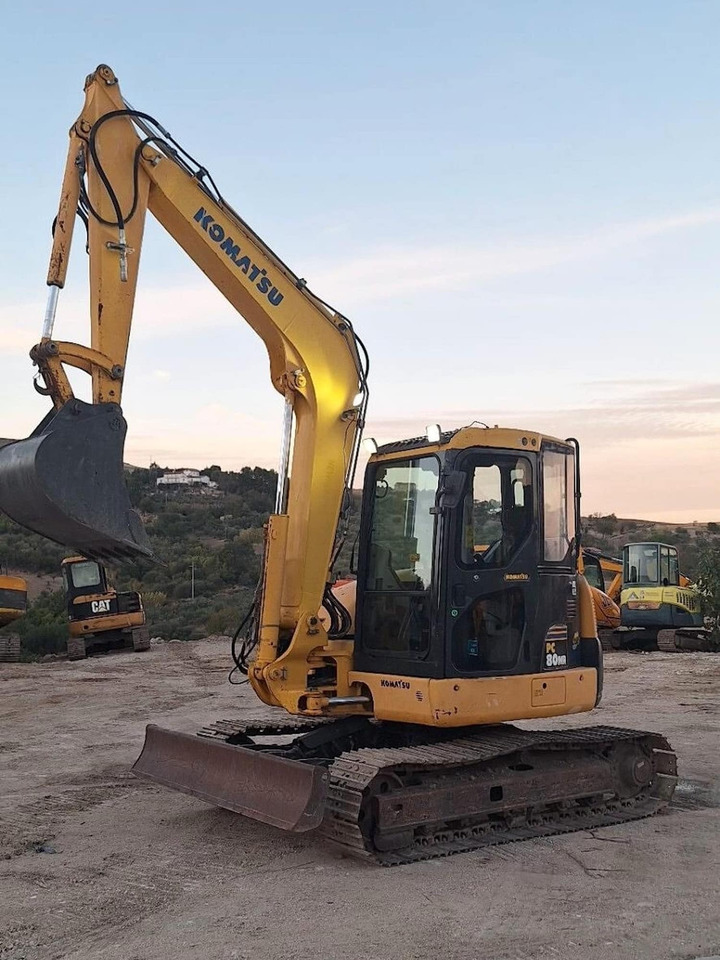 KOMATSU PC80 - 미니 굴삭기 : 사진 1 KOMATSU PC80 - 미니 굴삭기 : 사진 1