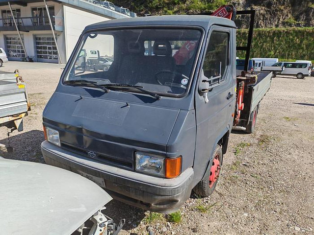 Nissan Trade - 밴 : 사진 1 Nissan Trade - 밴 : 사진 1