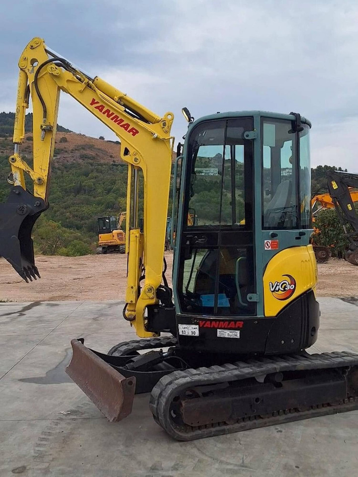 YANMAR VIO30 - 미니 굴삭기 : 사진 1 YANMAR VIO30 - 미니 굴삭기 : 사진 1