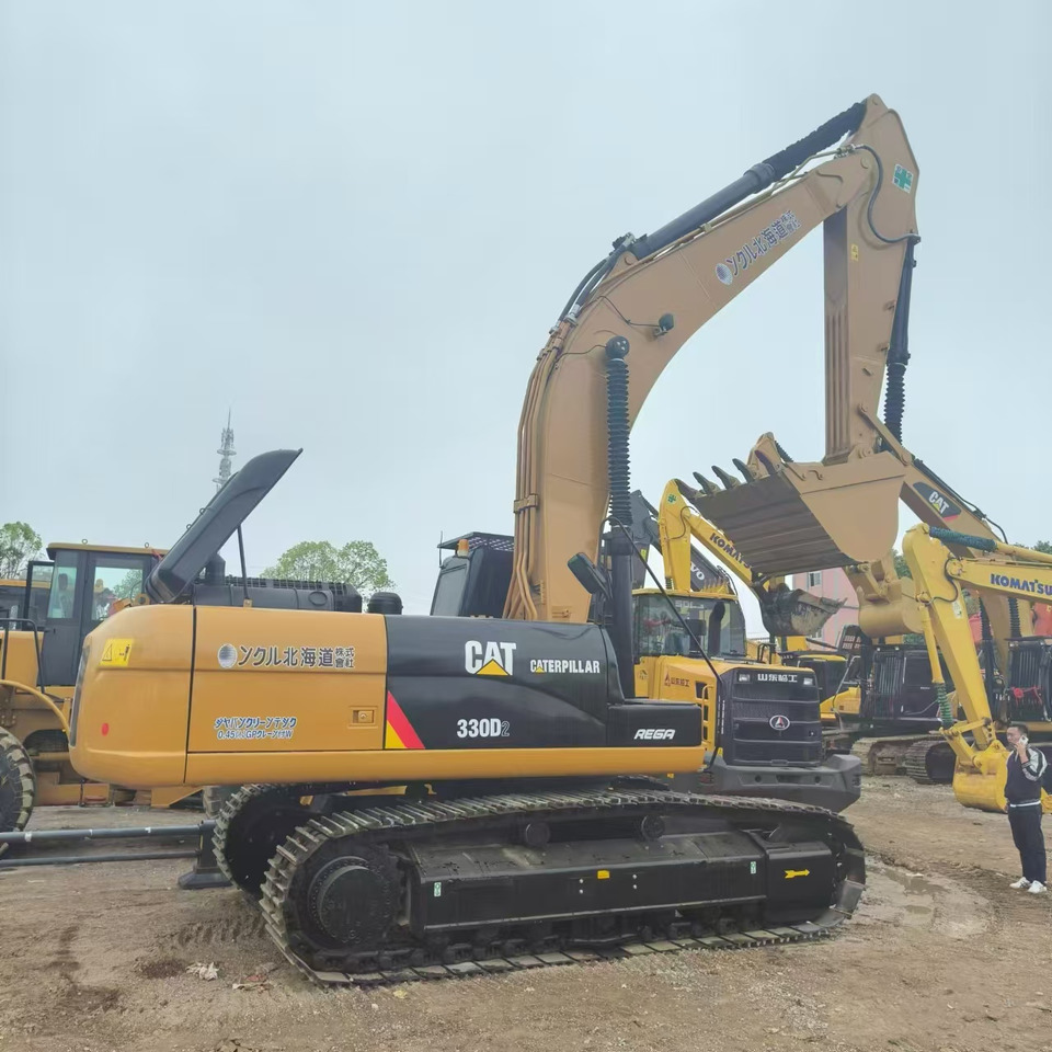 CATERPILLAR 330D2 - 크롤러 굴삭기 : 사진 1 CATERPILLAR 330D2 - 크롤러 굴삭기 : 사진 1