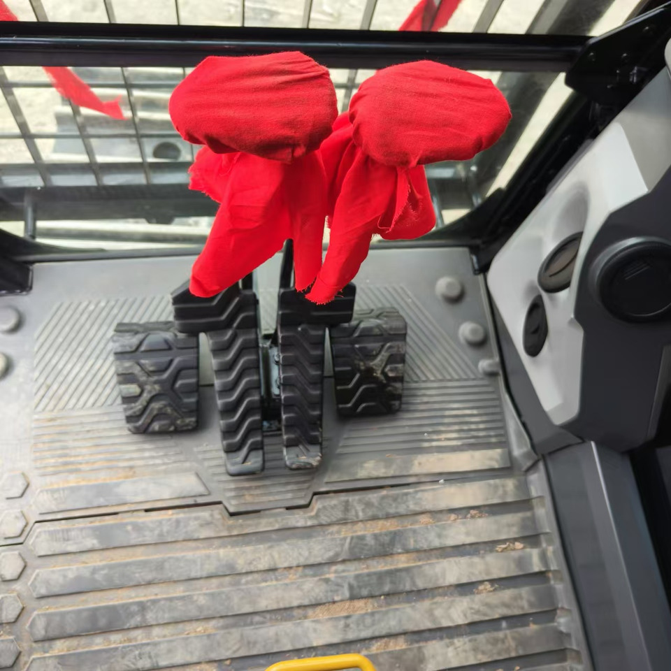 크롤러 굴삭기 CATERPILLAR 336GC : 사진 12 크롤러 굴삭기 CATERPILLAR 336GC : 사진 12