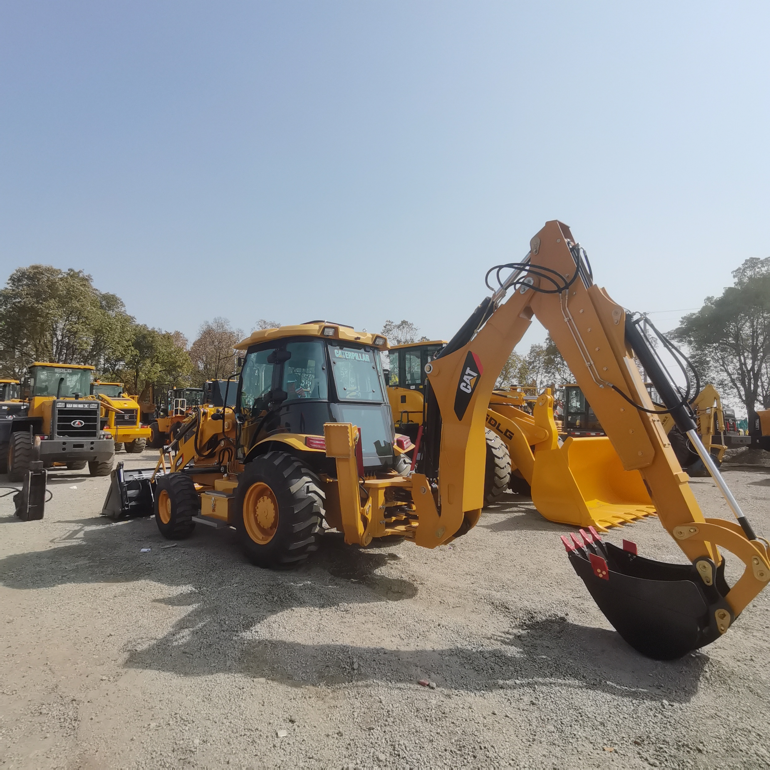 CATERPILLAR 420F - 백호 로더 : 사진 3 CATERPILLAR 420F - 백호 로더 : 사진 3