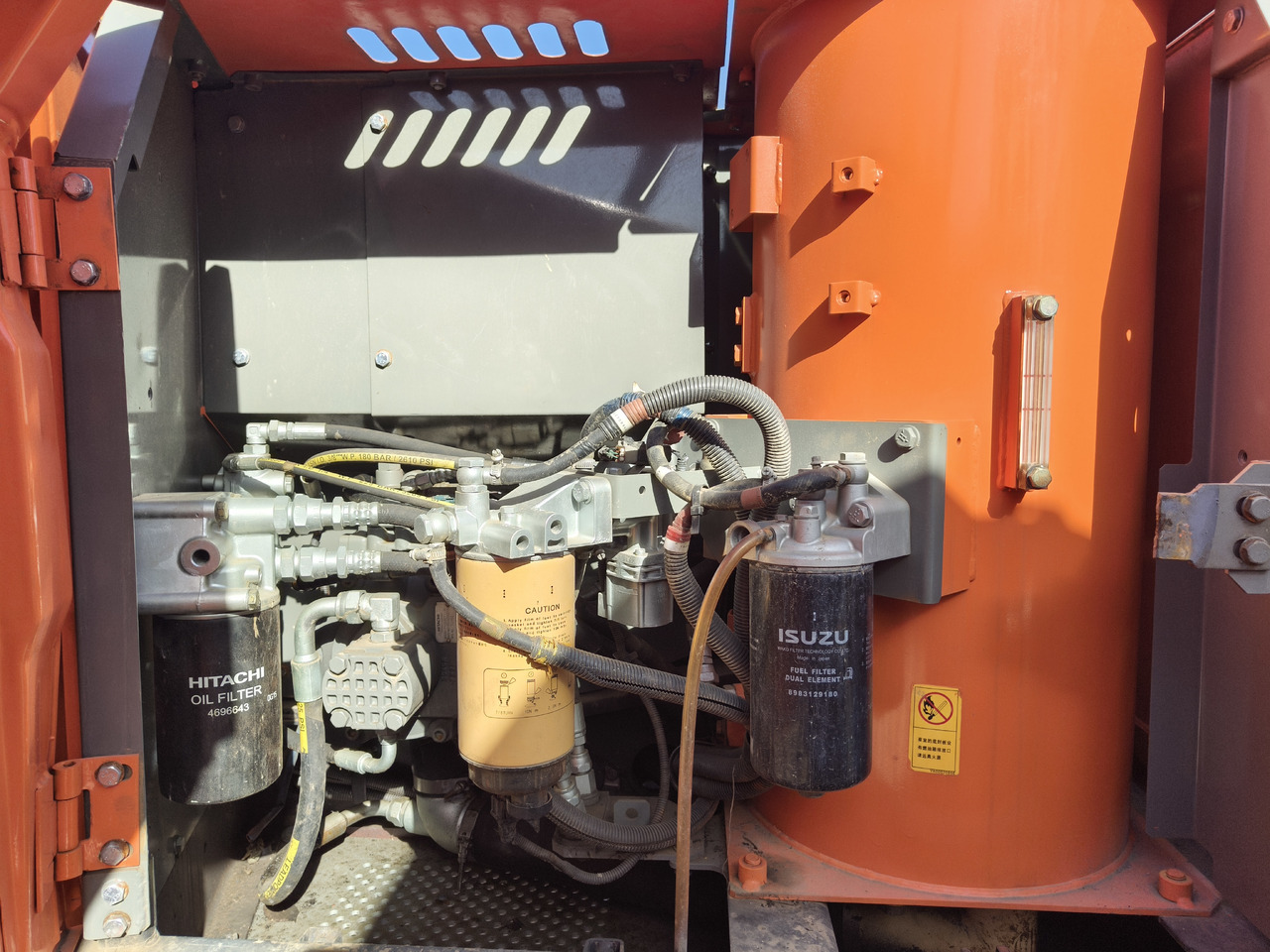 크롤러 굴삭기 HITACHI ZX130H-5A : 사진 17