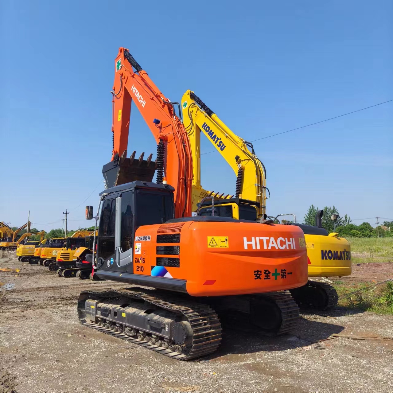 HITACHI ZX210 - 크롤러 굴삭기 : 사진 1 HITACHI ZX210 - 크롤러 굴삭기 : 사진 1