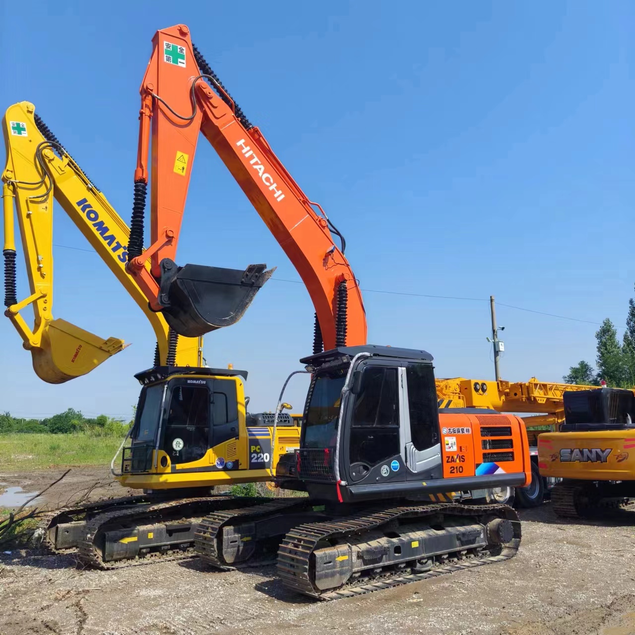 HITACHI ZX210 - 크롤러 굴삭기 : 사진 2 HITACHI ZX210 - 크롤러 굴삭기 : 사진 2