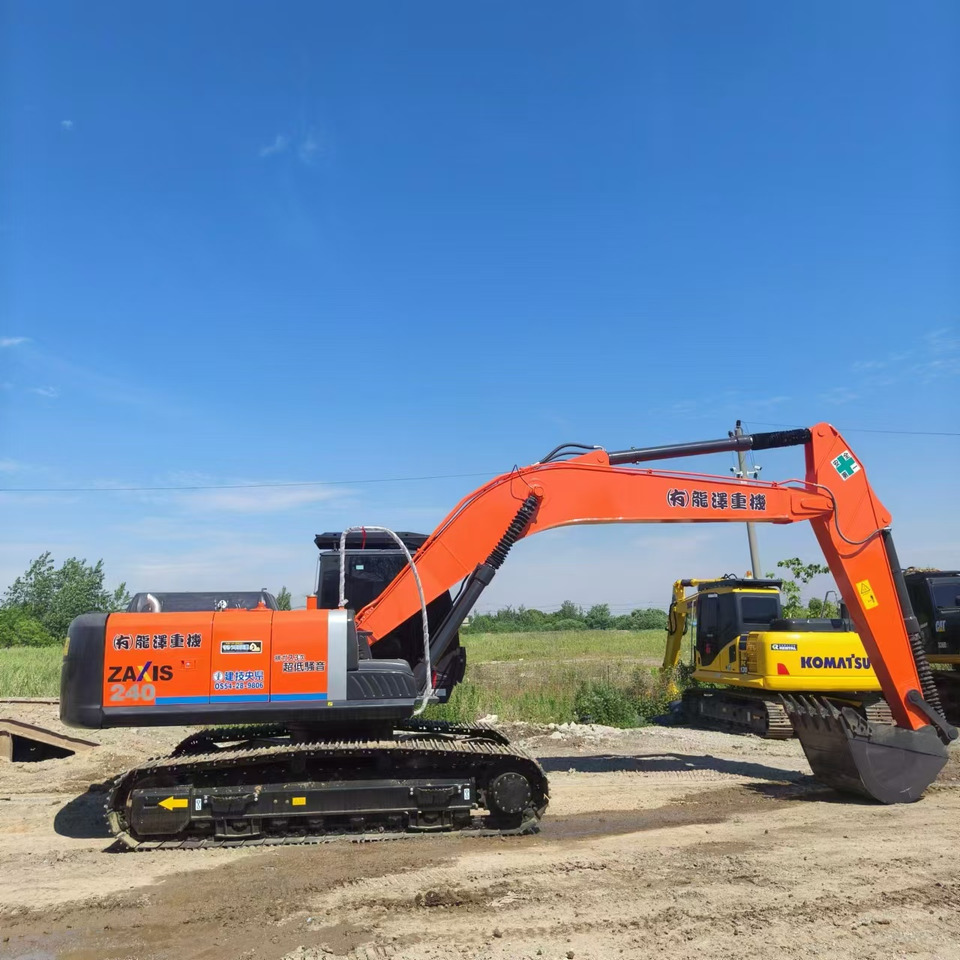 HITACHI ZX240 - 크롤러 굴삭기 : 사진 1 HITACHI ZX240 - 크롤러 굴삭기 : 사진 1