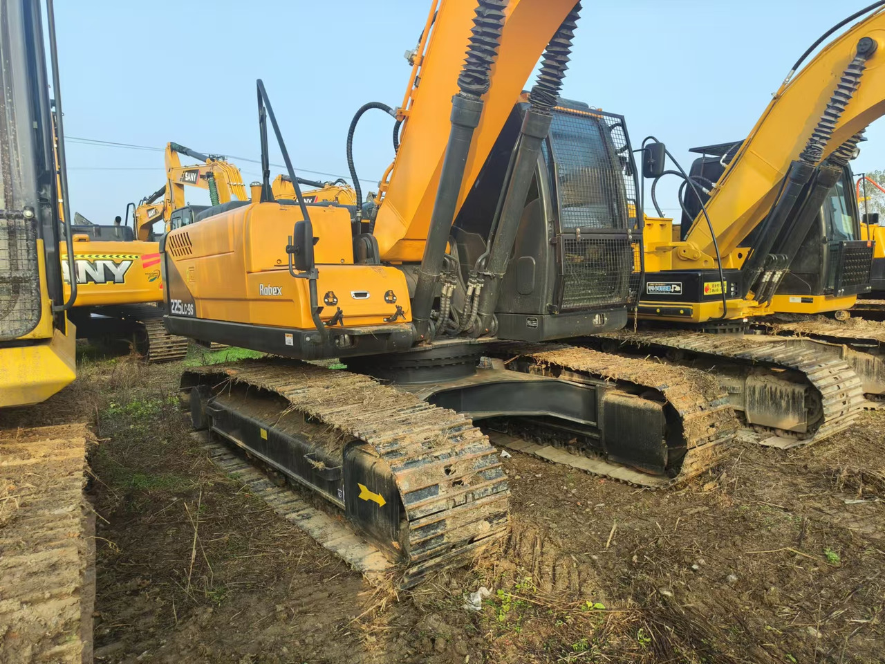 HYUNDAI ROBEX 225LC-9S - 크롤러 굴삭기 : 사진 2 HYUNDAI ROBEX 225LC-9S - 크롤러 굴삭기 : 사진 2