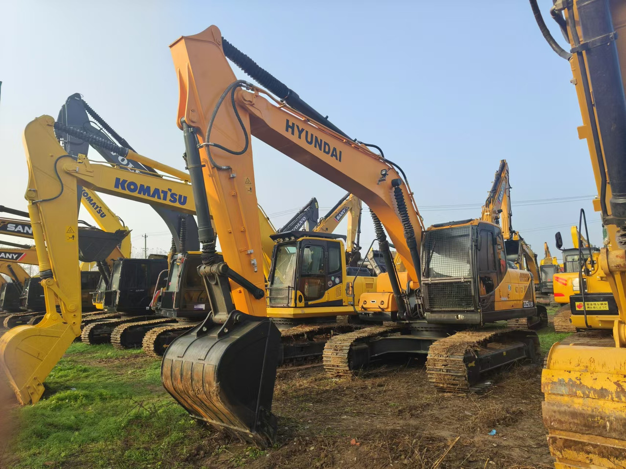HYUNDAI ROBEX 225LC-9S - 크롤러 굴삭기 : 사진 3 HYUNDAI ROBEX 225LC-9S - 크롤러 굴삭기 : 사진 3