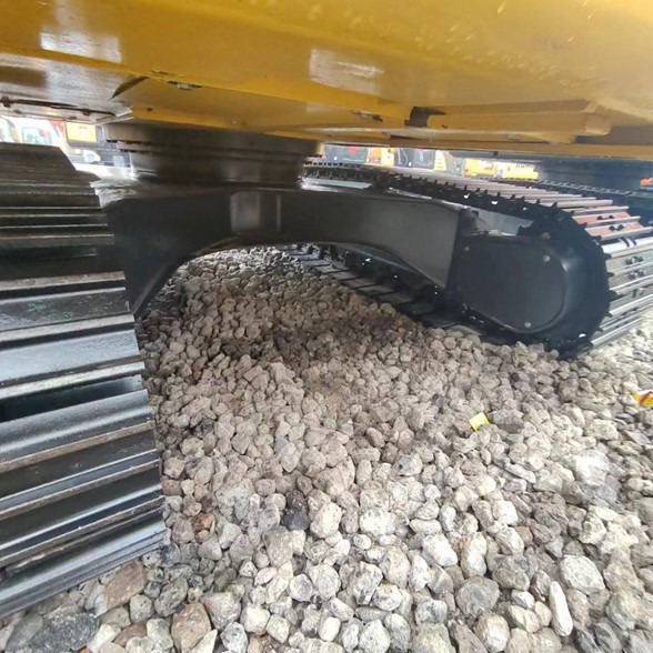 KOMATSU PC130 - 크롤러 굴삭기 : 사진 4 KOMATSU PC130 - 크롤러 굴삭기 : 사진 4