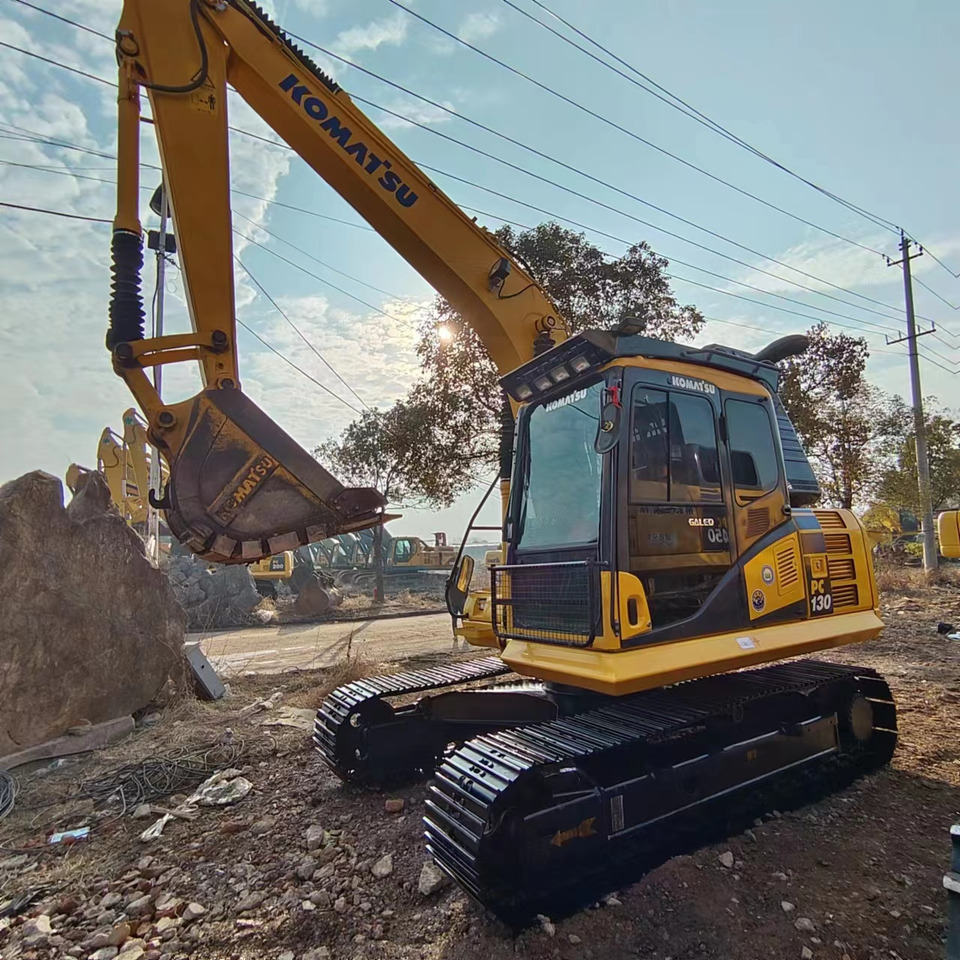 KOMATSU PC130 - 크롤러 굴삭기 : 사진 2 KOMATSU PC130 - 크롤러 굴삭기 : 사진 2