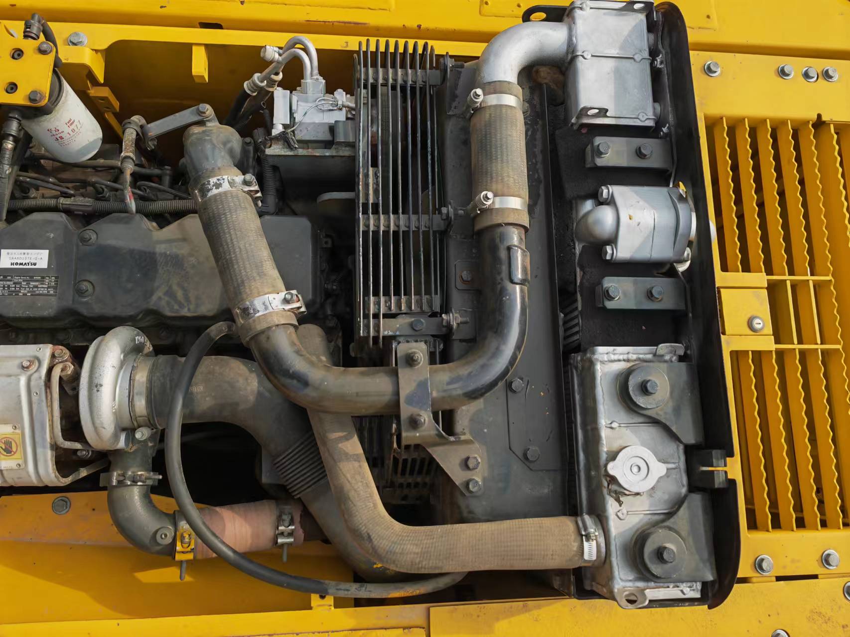 크롤러 굴삭기 KOMATSU PC200 : 사진 16