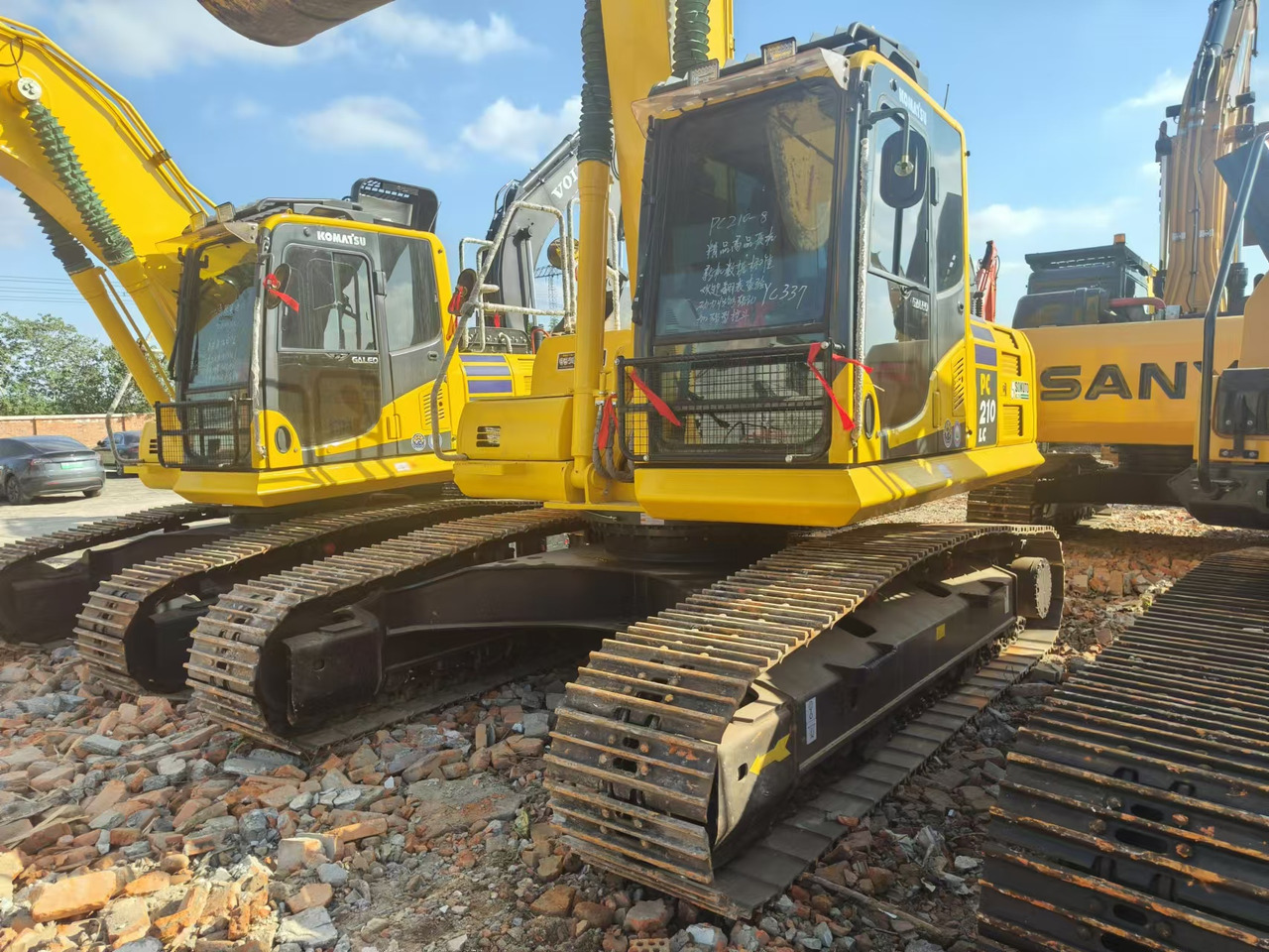 KOMATSU pc210 - 크롤러 굴삭기 : 사진 4 KOMATSU pc210 - 크롤러 굴삭기 : 사진 4