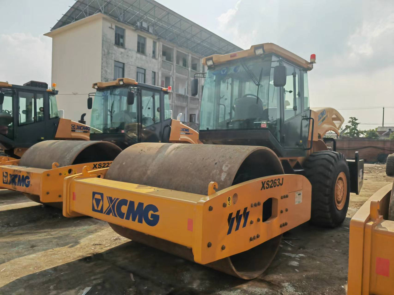 LIUGONG XS263J - 압축기 : 사진 2 LIUGONG XS263J - 압축기 : 사진 2