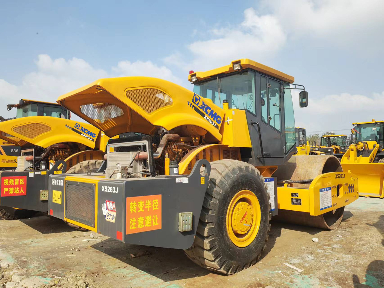 LIUGONG XS263J - 압축기 : 사진 3 LIUGONG XS263J - 압축기 : 사진 3