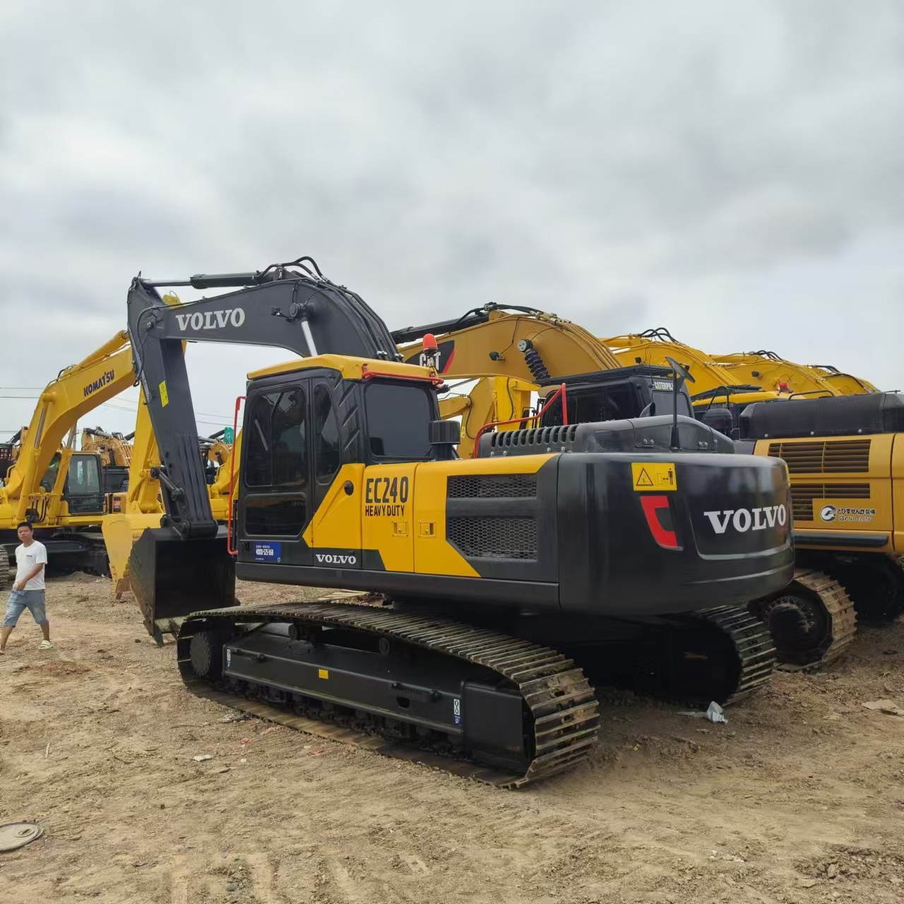 VOLVO EC240 - 크롤러 굴삭기 : 사진 2 VOLVO EC240 - 크롤러 굴삭기 : 사진 2