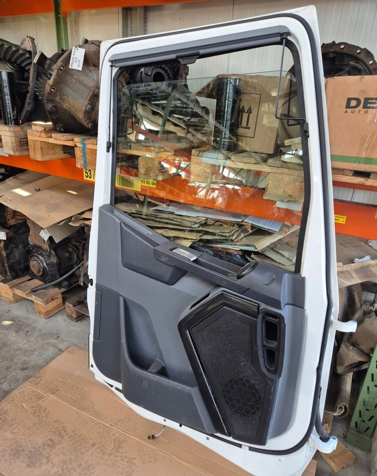 DRZWI KOMPLETNE LEWE RENAULT GAMA T K C RANGE ORYGINALNE - 도어 및 부품 : 사진 4 DRZWI KOMPLETNE LEWE RENAULT GAMA T K C RANGE ORYGINALNE - 도어 및 부품 : 사진 4