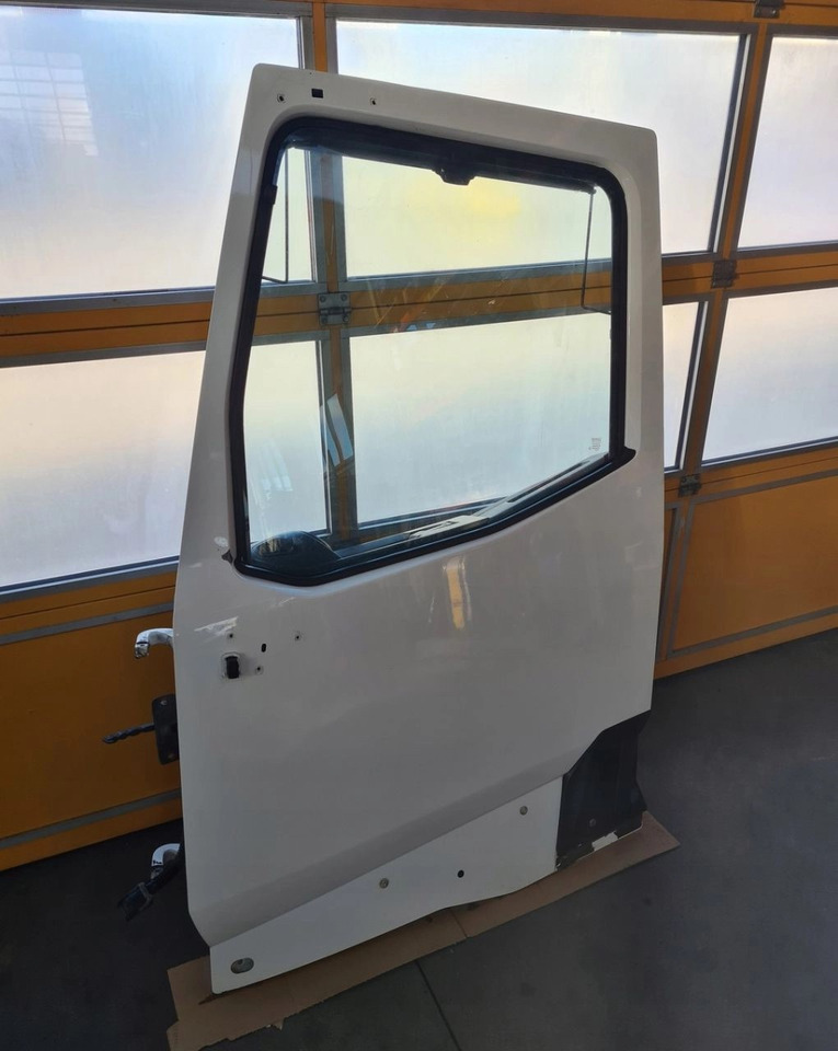 DRZWI KOMPLETNE LEWE RENAULT GAMA T K C RANGE ŚREDNIA KABINA - 도어 및 부품 : 사진 2 DRZWI KOMPLETNE LEWE RENAULT GAMA T K C RANGE ŚREDNIA KABINA - 도어 및 부품 : 사진 2