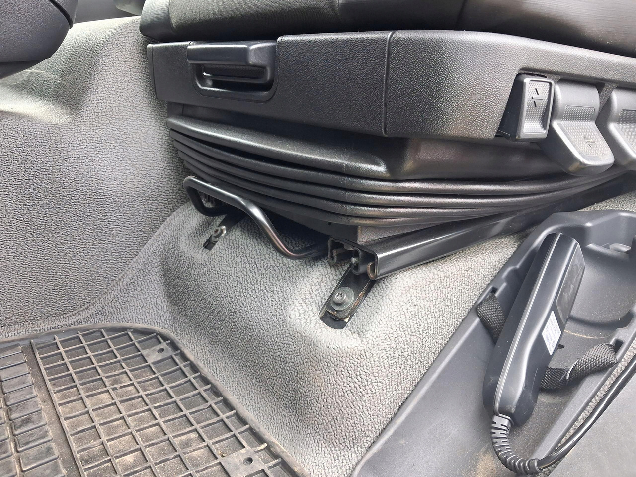 FOTEL KIEROWCY RENAULT GAMA D - 좌석 트럭 용 : 사진 3 FOTEL KIEROWCY RENAULT GAMA D - 좌석 트럭 용 : 사진 3