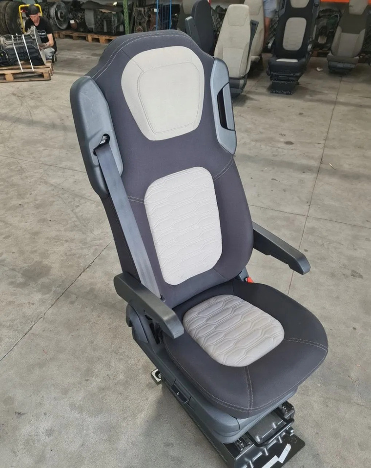 FOTEL PRAWY SIEDZENIE PASAŻERA FORD F-MAX CARGO EURO 6 - 좌석 : 사진 1 FOTEL PRAWY SIEDZENIE PASAŻERA FORD F-MAX CARGO EURO 6 - 좌석 : 사진 1