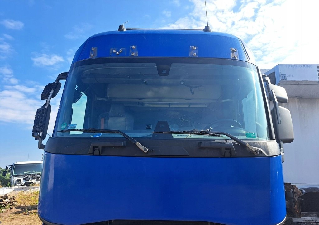 KOMPLETNA RENAULT GAMA T RANGE EURO 6 RENAULT GAMA T RANGE - 운전실 : 사진 2 KOMPLETNA RENAULT GAMA T RANGE EURO 6 RENAULT GAMA T RANGE - 운전실 : 사진 2