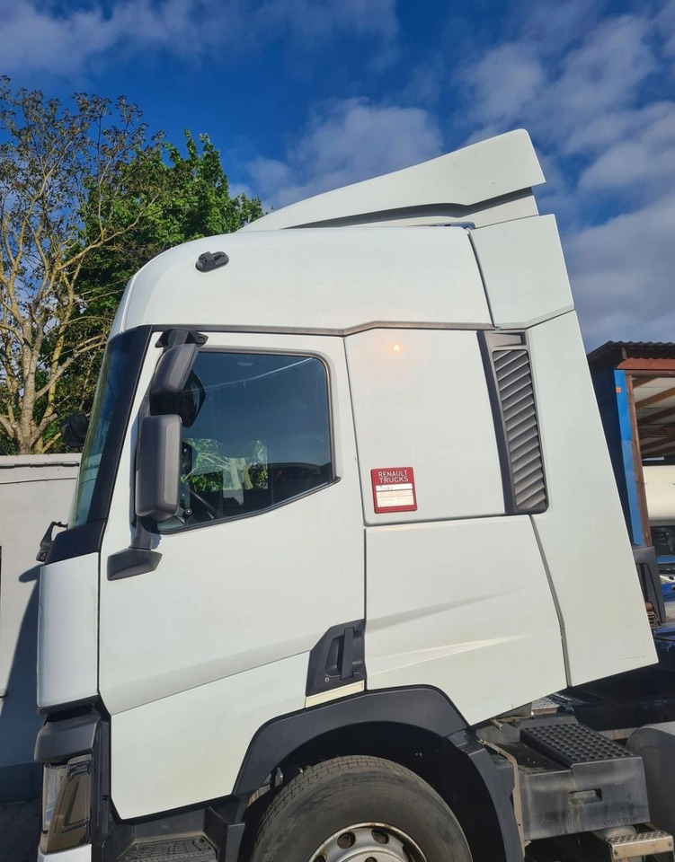 KOMPLETNA RENAULT GAMA T RANGE EURO 6 - 운전실 : 사진 2 KOMPLETNA RENAULT GAMA T RANGE EURO 6 - 운전실 : 사진 2