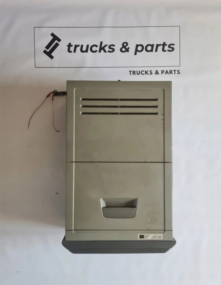 LODÓWKA CHŁODZIARKA VOLVO FH 13 LIFT - 운전실 및 내부 : 사진 1 LODÓWKA CHŁODZIARKA VOLVO FH 13 LIFT - 운전실 및 내부 : 사진 1