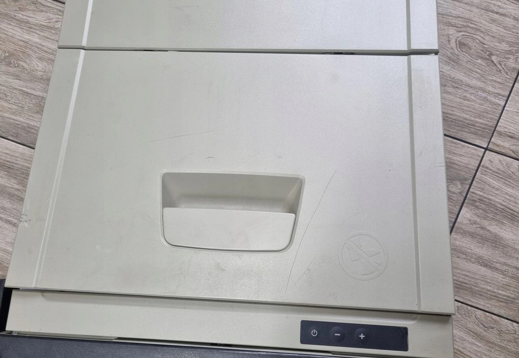 LODÓWKA CHŁODZIARKA VOLVO FH 4 FH 5 EURO 6 23538347 23538293 - 운전실 및 내부 : 사진 5 LODÓWKA CHŁODZIARKA VOLVO FH 4 FH 5 EURO 6 23538347 23538293 - 운전실 및 내부 : 사진 5