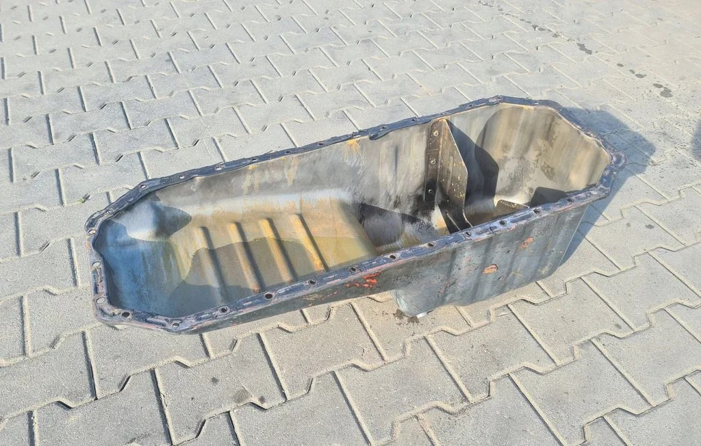 RENAULT MIDLUM PREMIUM DXI 7 VOLVO FL FE - 오일 팬 : 사진 1 RENAULT MIDLUM PREMIUM DXI 7 VOLVO FL FE - 오일 팬 : 사진 1
