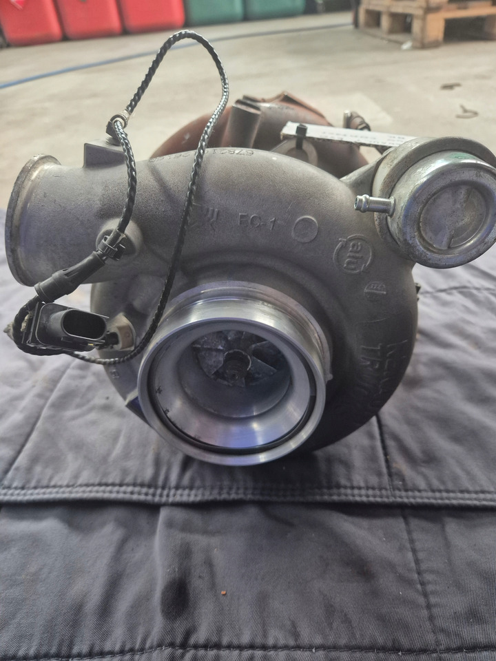 RENAULT TURBINA TURBOSPRĘŻARKA TURBO I-SAVE VOLVO FH 5 Renault T-Serie Evo DTI 13 - 터보 트럭 용 : 사진 1 RENAULT TURBINA TURBOSPRĘŻARKA TURBO I-SAVE VOLVO FH 5 Renault T-Serie Evo DTI 13 - 터보 트럭 용 : 사진 1