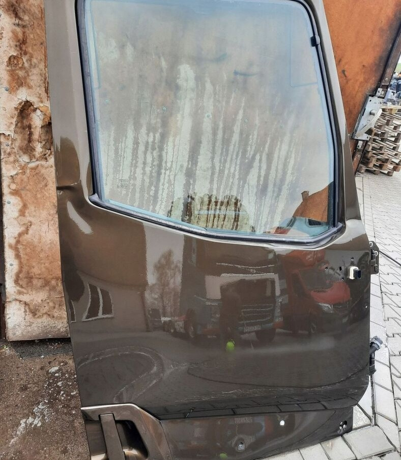 Renault GAMA T K C RANGE - 도어 및 부품 트럭 용 : 사진 1 Renault GAMA T K C RANGE - 도어 및 부품 트럭 용 : 사진 1