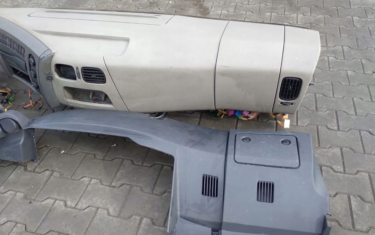 대시보드 트럭 용 Renault PRZEKŁADKA ANGLIKA LANDER KERAX MIDLUM : 사진 7 대시보드 트럭 용 Renault PRZEKŁADKA ANGLIKA LANDER KERAX MIDLUM : 사진 7