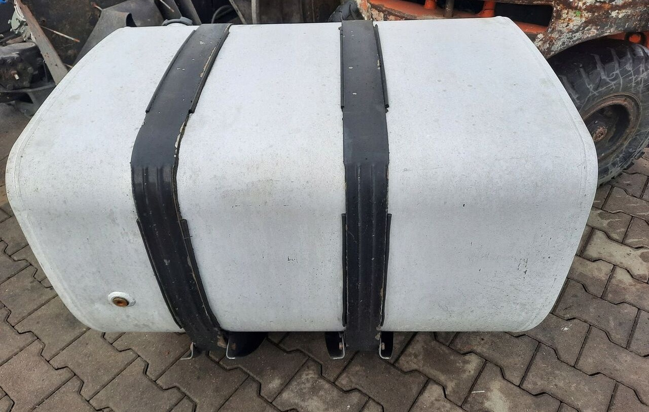 Renault ZBIORNIK PALIWA RENAULT GAMA RANGE T 100/70/70 20503505 - 연료 탱크 트럭 용 : 사진 2 Renault ZBIORNIK PALIWA RENAULT GAMA RANGE T 100/70/70 20503505 - 연료 탱크 트럭 용 : 사진 2