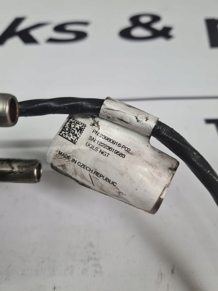 SMOK ADBLUE Z CZUJNIKIEM JAKOŚCI RENAULT GAMA VOLVO FH 4 LIFT FH 5 LOW DECK - 배기 시스템 트럭 용 : 사진 4 SMOK ADBLUE Z CZUJNIKIEM JAKOŚCI RENAULT GAMA VOLVO FH 4 LIFT FH 5 LOW DECK - 배기 시스템 트럭 용 : 사진 4