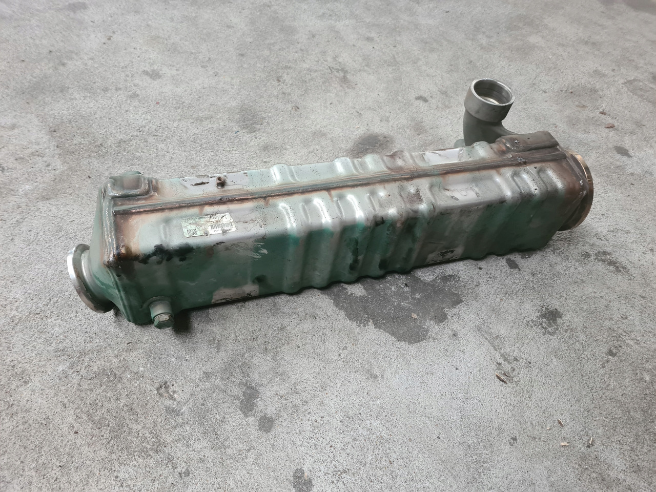 VOLVO 21944868 - EGR 쿨러 : 사진 2 VOLVO 21944868 - EGR 쿨러 : 사진 2