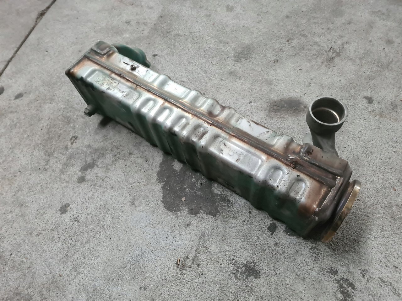 VOLVO 21944868 - EGR 쿨러 : 사진 1 VOLVO 21944868 - EGR 쿨러 : 사진 1