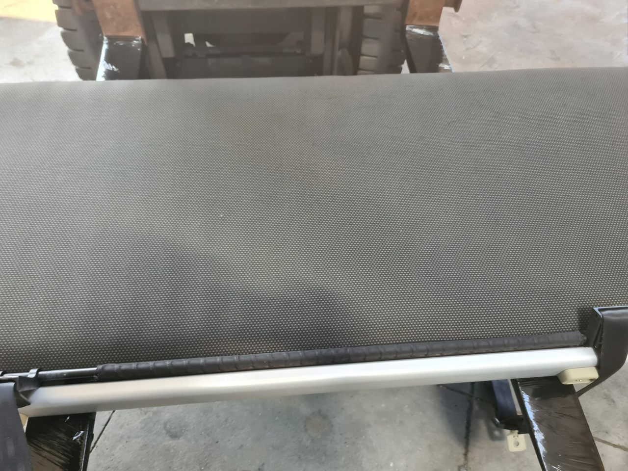 VOLVO ŁÓŻKO KOMPLETNE GÓRNE LEŻANKA MOCOWANIA - 좌석 트럭 용 : 사진 4 VOLVO ŁÓŻKO KOMPLETNE GÓRNE LEŻANKA MOCOWANIA - 좌석 트럭 용 : 사진 4