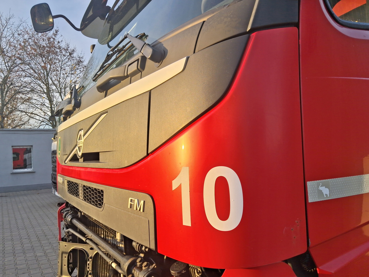 VOLVO MASKA KOMPLETNA GÓRNA ATRAPA KABINY VOLVO FM 4 FMX EURO 6 - 차양 트럭 용 : 사진 2 VOLVO MASKA KOMPLETNA GÓRNA ATRAPA KABINY VOLVO FM 4 FMX EURO 6 - 차양 트럭 용 : 사진 2