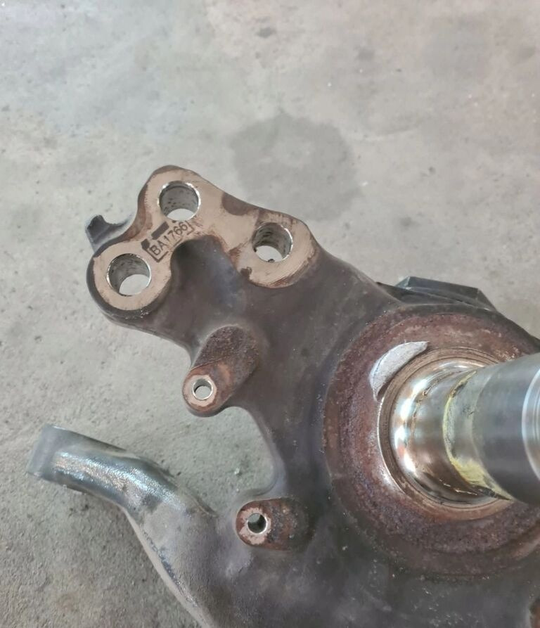 Volvo FH 4 FM 4 FH 5 FM 5 RENAULT GAMA T FI 58 22848432 22848433 Volvo VOLVO FH 4 FM 4 FH 5 FM 5 RENAULT GAMA T FI 58 22848433 - 스티어링 너클 트럭 용 : 사진 4 Volvo FH 4 FM 4 FH 5 FM 5 RENAULT GAMA T FI 58 22848432 22848433 Volvo VOLVO FH 4 FM 4 FH 5 FM 5 RENAULT GAMA T FI 58 22848433 - 스티어링 너클 트럭 용 : 사진 4