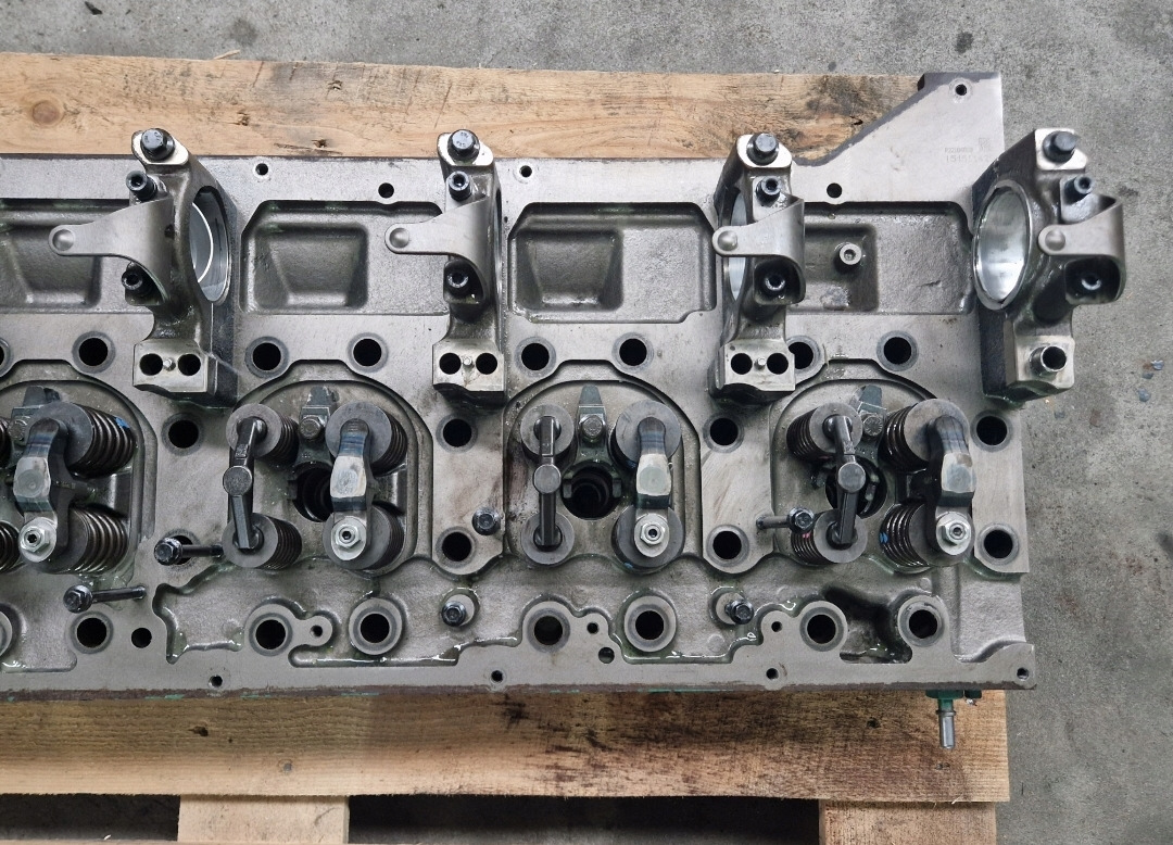 Volvo GŁOWICA SILNIKA FH 16 D16K EURO 6   Volvo VOLVO FH 16 D16K EURO 6 22184000 154511429 - 실린더 헤드 트럭 용 : 사진 3 Volvo GŁOWICA SILNIKA FH 16 D16K EURO 6   Volvo VOLVO FH 16 D16K EURO 6 22184000 154511429 - 실린더 헤드 트럭 용 : 사진 3