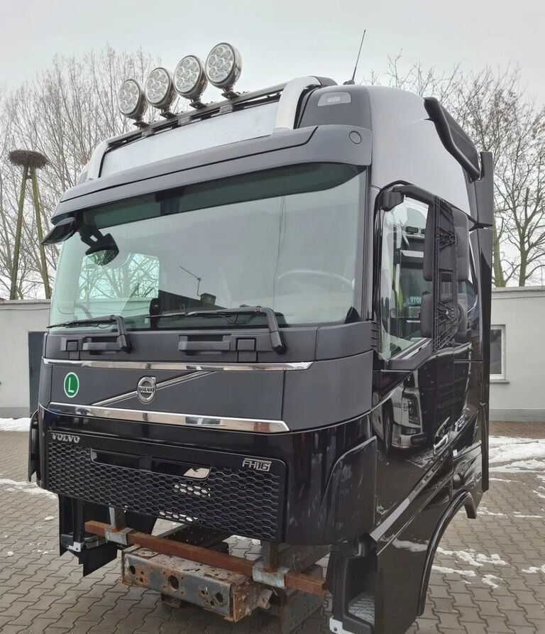 Volvo KOMPLETNA FH 16 750 EURO 6 GLOBETROTTER 2018 ROK Volvo VOLVO FH 16 750 EURO 6 GLOBETROTTER 2018 ROK - 운전실 트럭 용 : 사진 4 Volvo KOMPLETNA FH 16 750 EURO 6 GLOBETROTTER 2018 ROK Volvo VOLVO FH 16 750 EURO 6 GLOBETROTTER 2018 ROK - 운전실 트럭 용 : 사진 4
