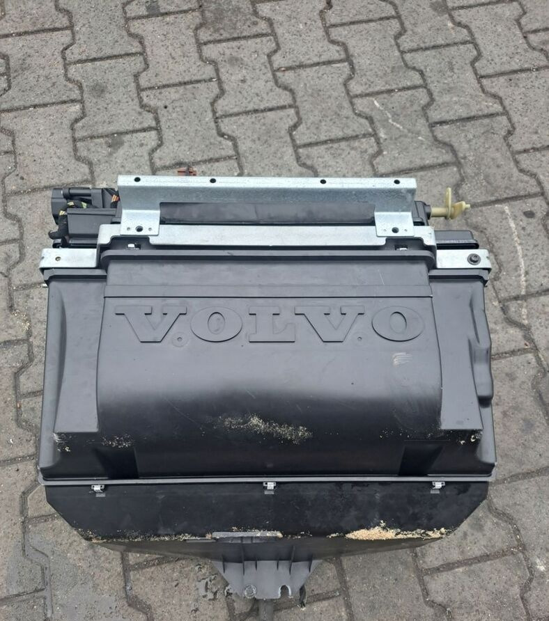 Volvo NAGRZEWNICA KOMPLETNA VOLVO FH FM 9 13 LIFT - 난방/ 환기 트럭 용 : 사진 2 Volvo NAGRZEWNICA KOMPLETNA VOLVO FH FM 9 13 LIFT - 난방/ 환기 트럭 용 : 사진 2