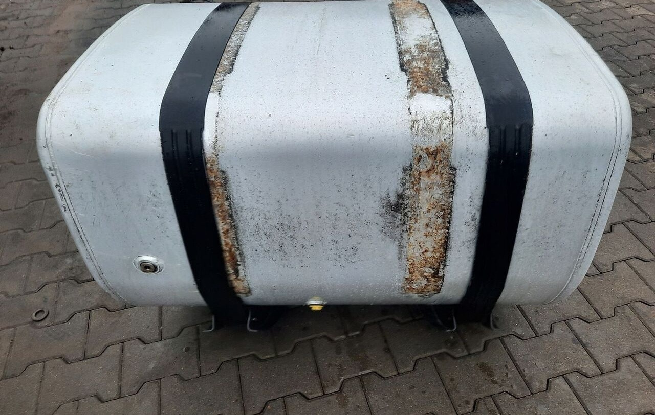 Volvo ZBIORNIK PALIWA VOLVO FH4 FM4 FMX 100/70/70 21821393 - 연료 탱크 트럭 용 : 사진 5 Volvo ZBIORNIK PALIWA VOLVO FH4 FM4 FMX 100/70/70 21821393 - 연료 탱크 트럭 용 : 사진 5