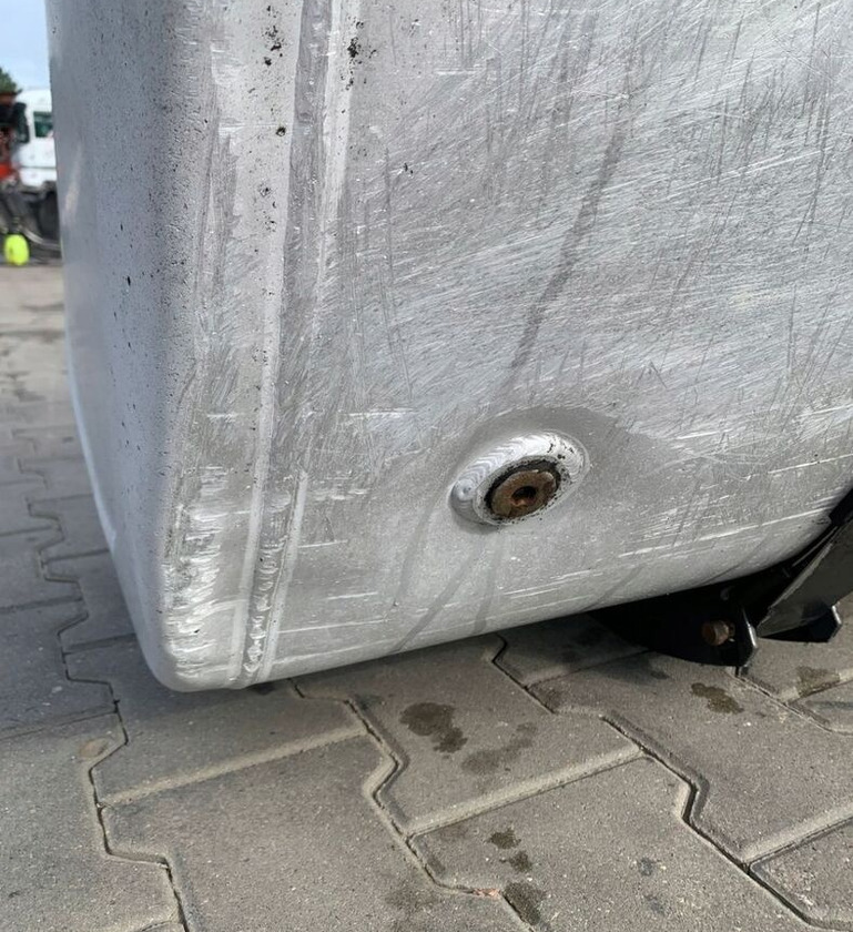 ZBIORNIK PALIWA RENAULT VOLVO LOW DECK 130x69x56 - 연료 탱크 트럭 용 : 사진 3 ZBIORNIK PALIWA RENAULT VOLVO LOW DECK 130x69x56 - 연료 탱크 트럭 용 : 사진 3