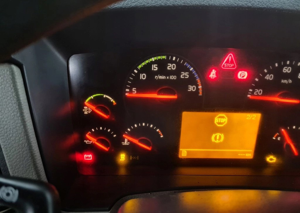 ZEGARY LICZNIKI MANUAL VOLVO FL FE EURO 6 21876759 - P01 - 운전실 및 내부 : 사진 3 ZEGARY LICZNIKI MANUAL VOLVO FL FE EURO 6 21876759 - P01 - 운전실 및 내부 : 사진 3