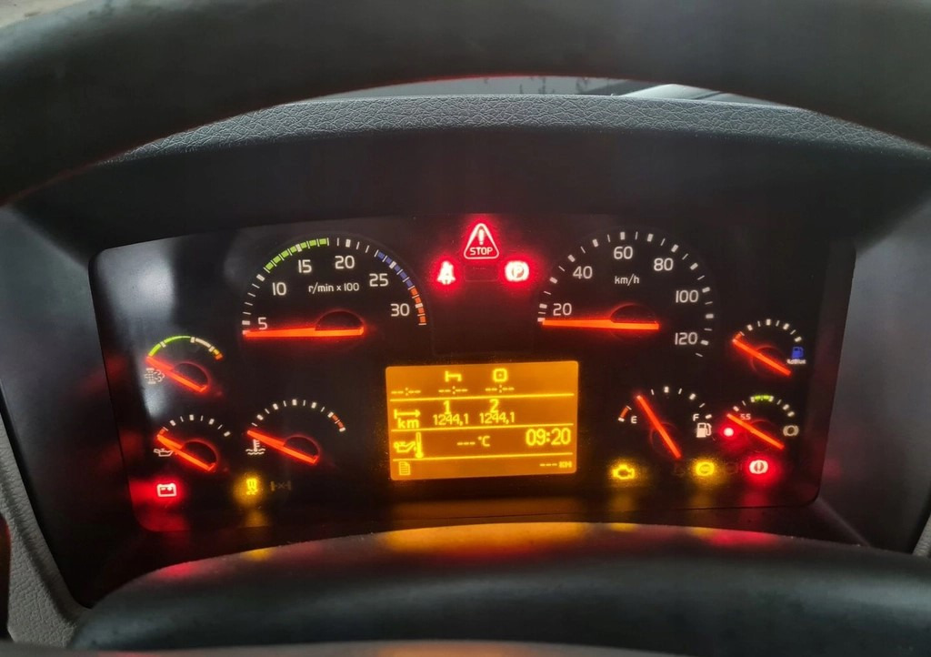 ZEGARY LICZNIKI MANUAL VOLVO FL FE EURO 6 21876759 - P01 - 운전실 및 내부 : 사진 1 ZEGARY LICZNIKI MANUAL VOLVO FL FE EURO 6 21876759 - P01 - 운전실 및 내부 : 사진 1