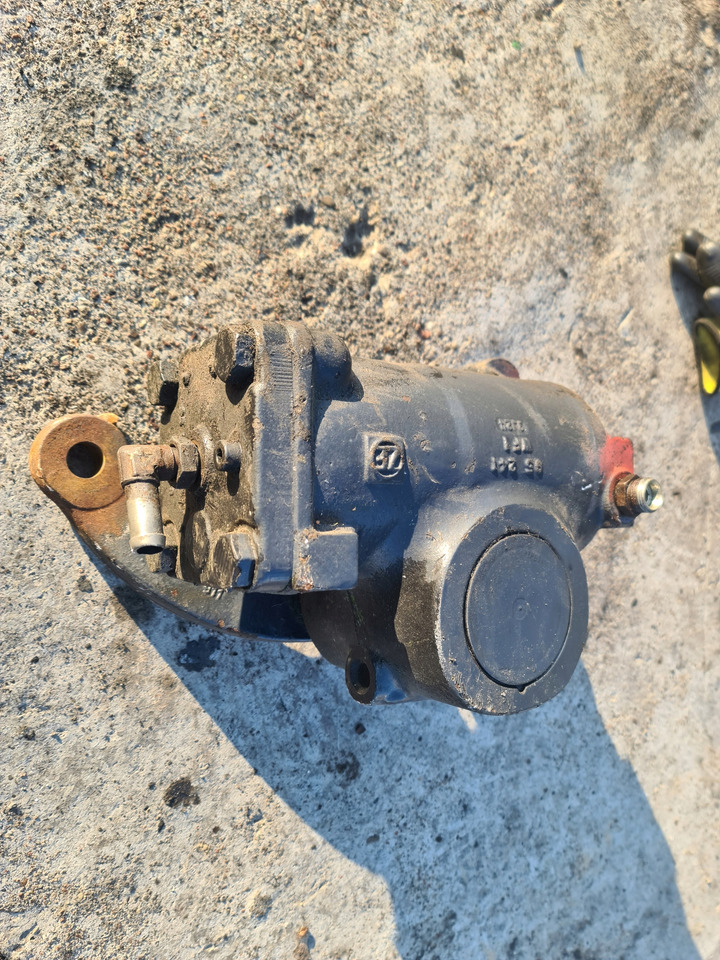 ZF KOLUMNA PRZEKŁADNIA KIEROWNICZA RENAULT MIDLUM DXI 19,5 - 스티어링 기어 트럭 용 : 사진 3 ZF KOLUMNA PRZEKŁADNIA KIEROWNICZA RENAULT MIDLUM DXI 19,5 - 스티어링 기어 트럭 용 : 사진 3